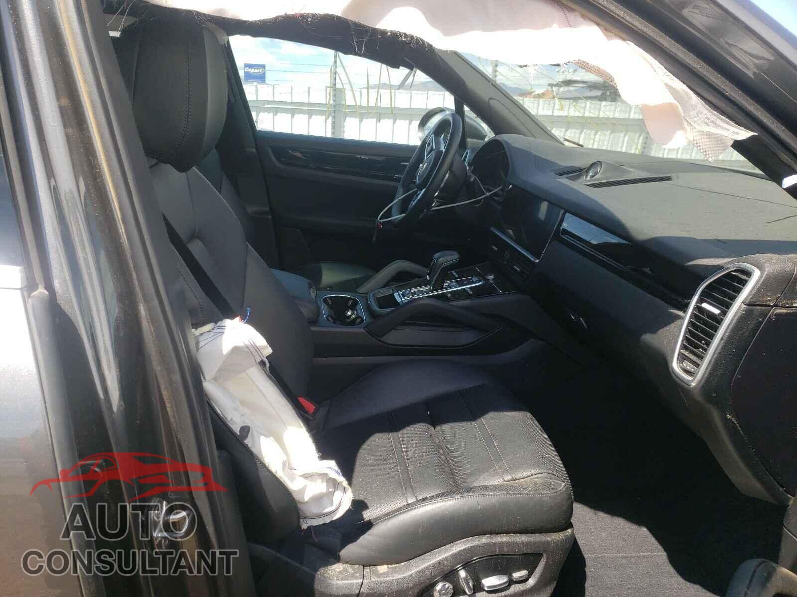 PORSCHE CAYENNE 2019 - WP1AA2AY1KDA18440