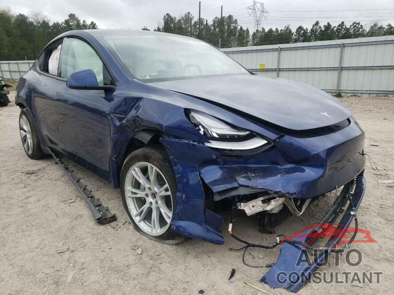 TESLA MODEL Y 2021 - 5YJYGDED2MF104935