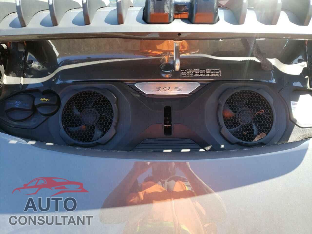 PORSCHE 911 2020 - WP0AB2A99LS228384