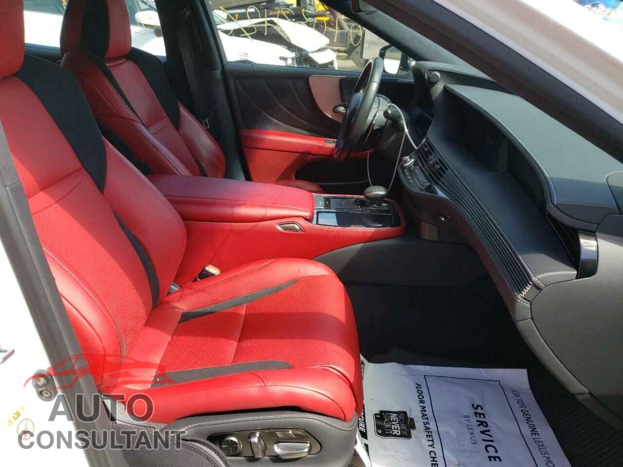 LEXUS LS500 2018 - JTHC51FF4J5001896