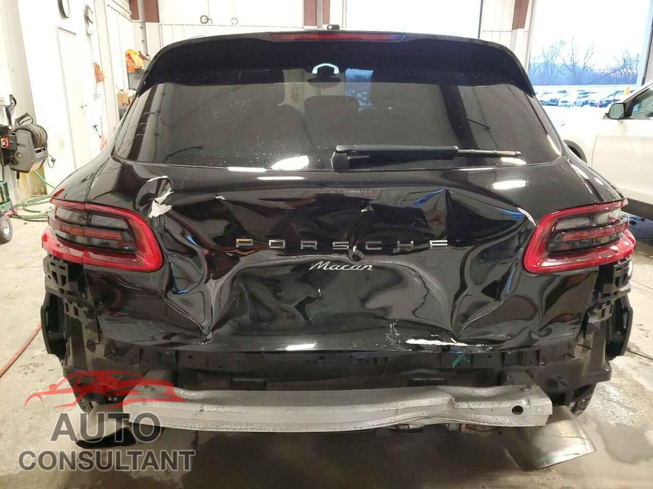 PORSCHE MACAN 2018 - WP1AA2A56JLB08080