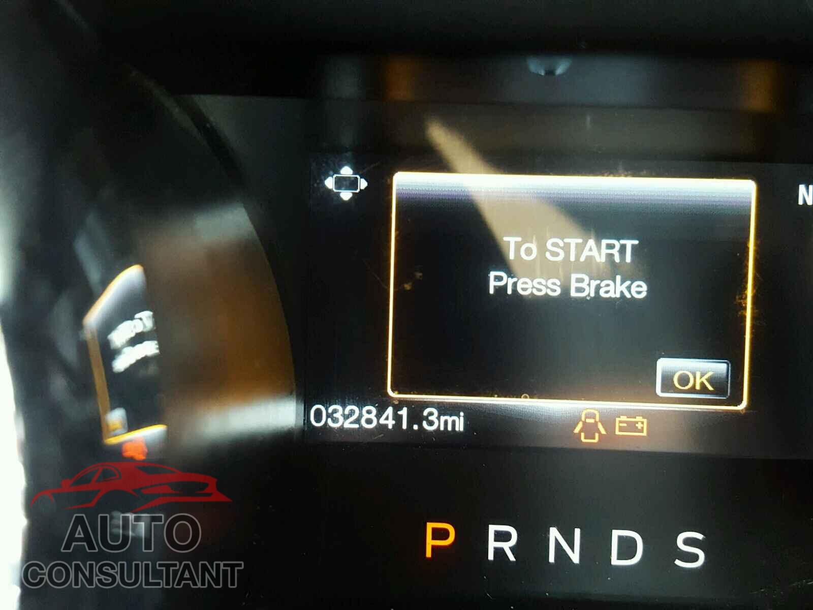FORD MUSTANG 2017 - 1FATP8UH3H5273199