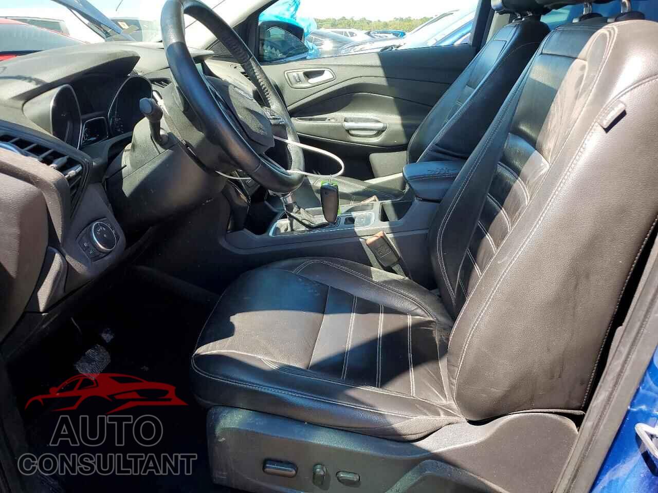 FORD ESCAPE 2017 - 1FMCU0JD3HUE94440