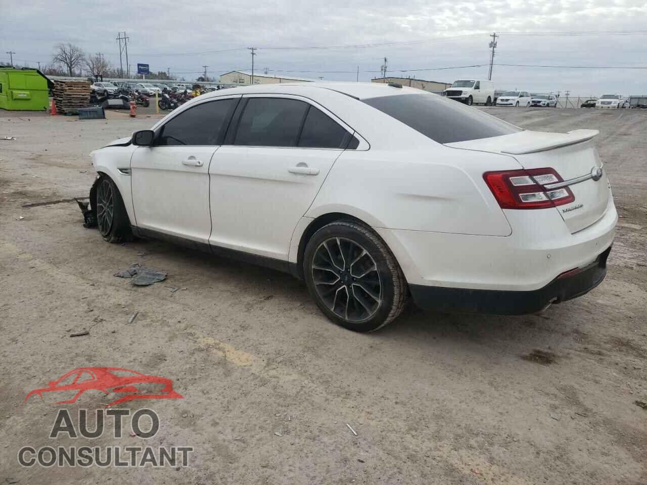 FORD TAURUS 2019 - 1FAHP2E88KG105667