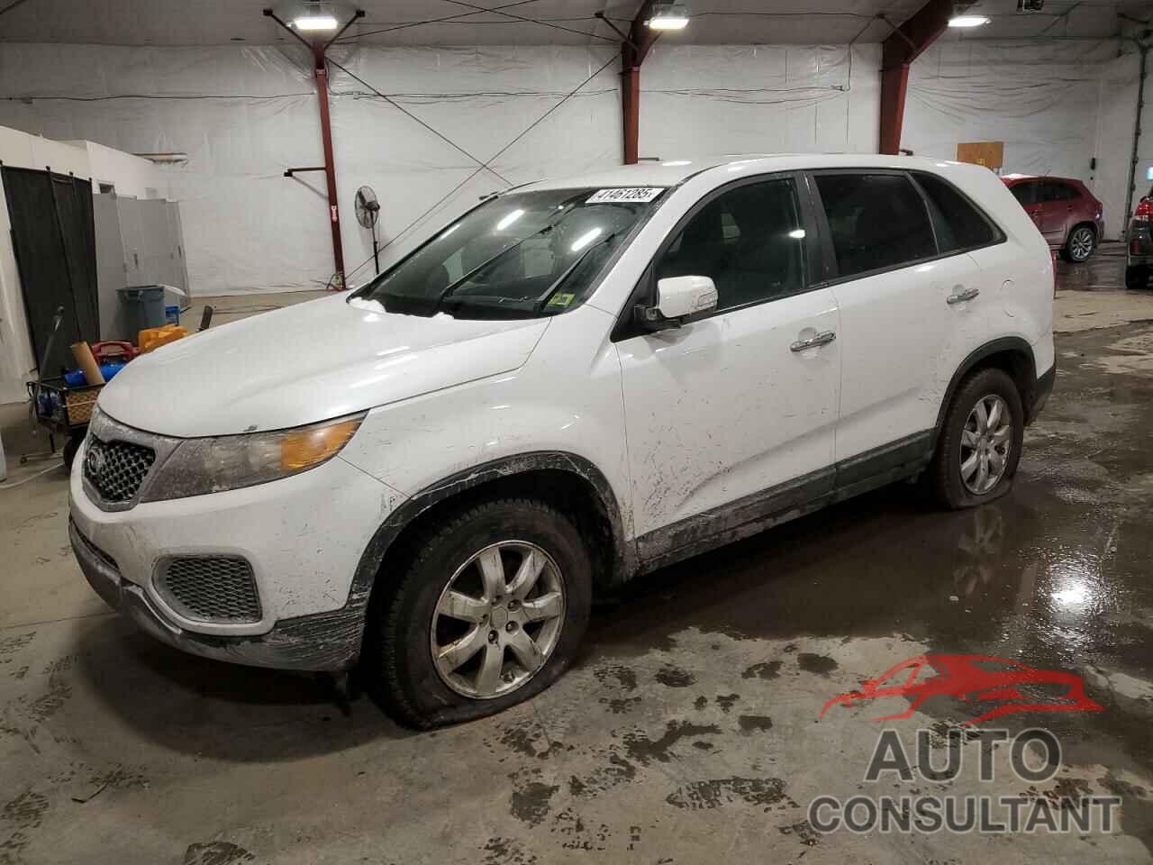 KIA SORENTO 2011 - 5XYKT3A11BG034714