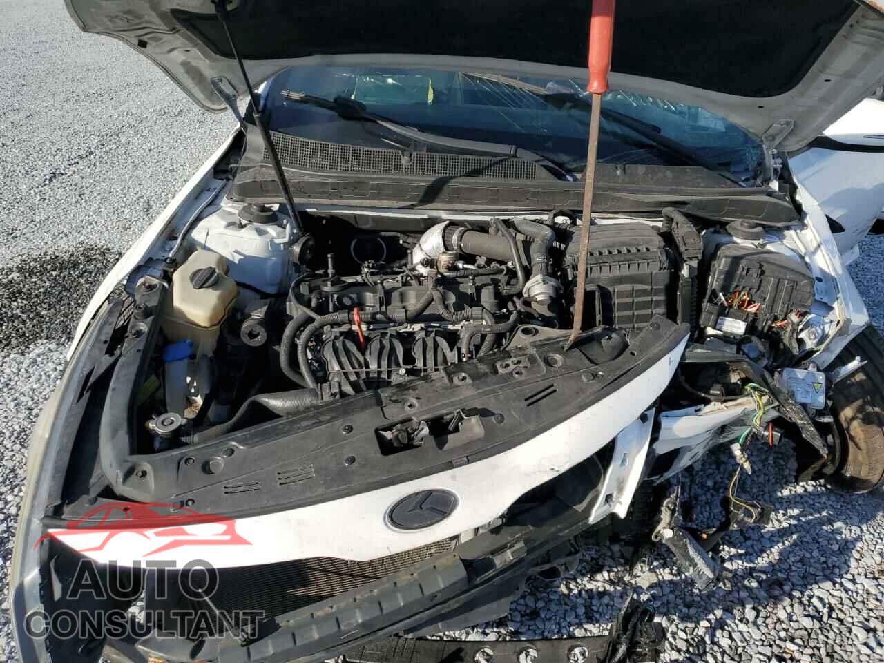 KIA OPTIMA 2013 - 5XXGR4A68DG095264