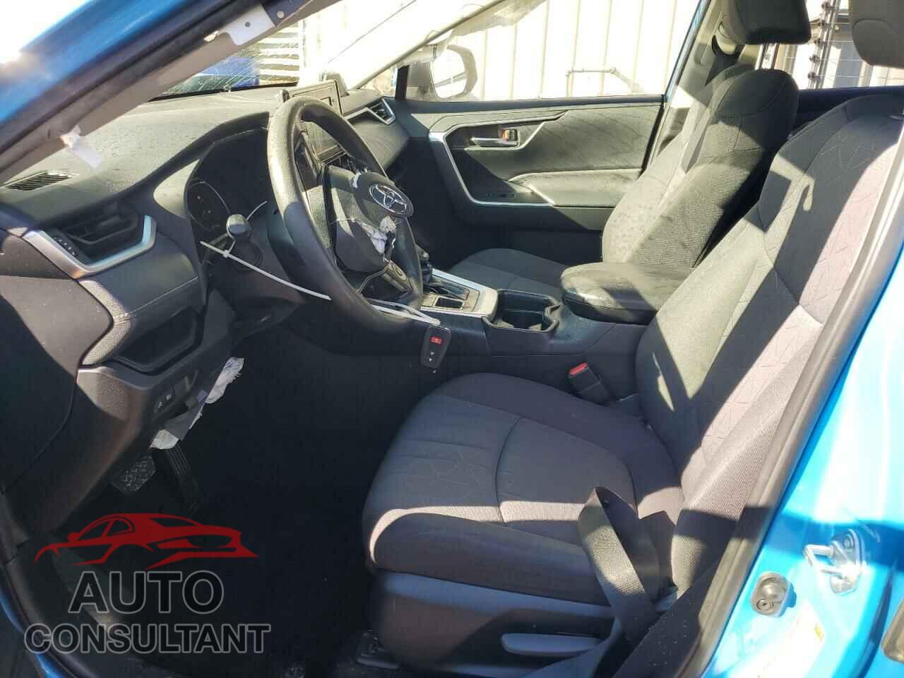 TOYOTA RAV4 2019 - JTMP1RFV0KD030243