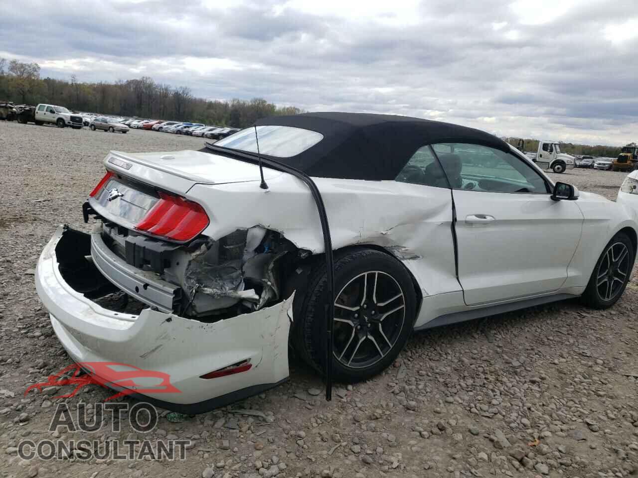 FORD MUSTANG 2018 - 1FATP8UH2J5135983