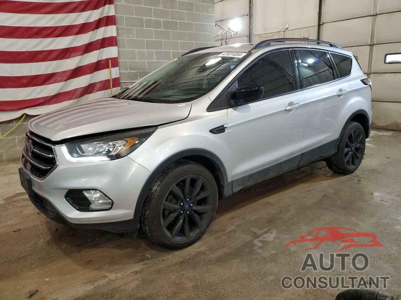 FORD ESCAPE 2017 - 1FMCU9GD3HUC75358