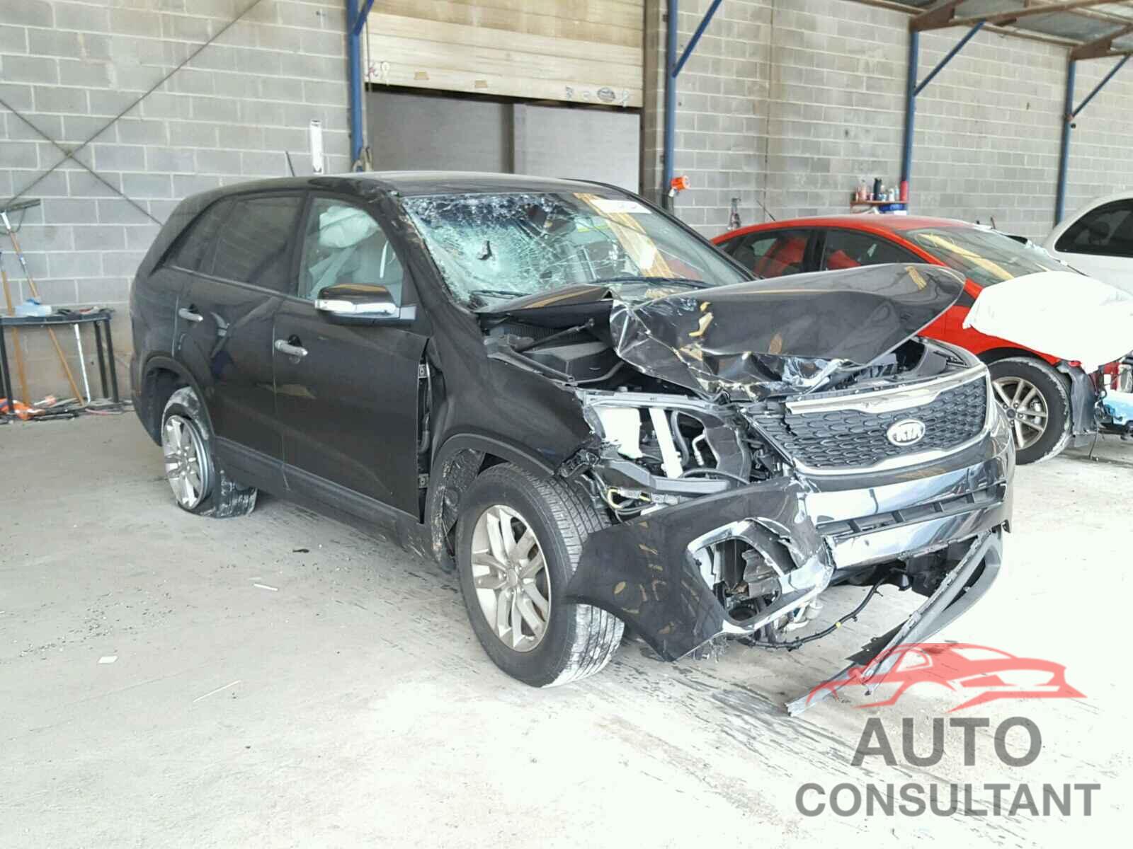 KIA SORENTO LX 2015 - 5XYKT3A66FG619788