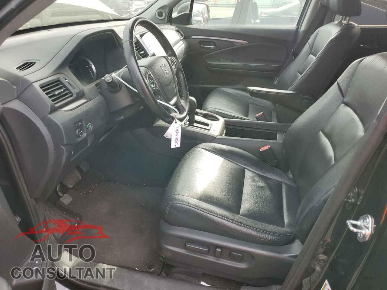 HONDA PILOT 2016 - 5FNYF6H82GB005369