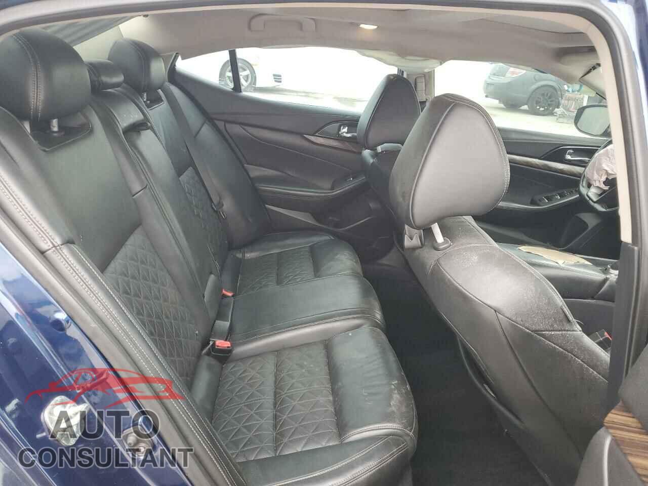 NISSAN MAXIMA 2017 - 1N4AA6AP9HC400719