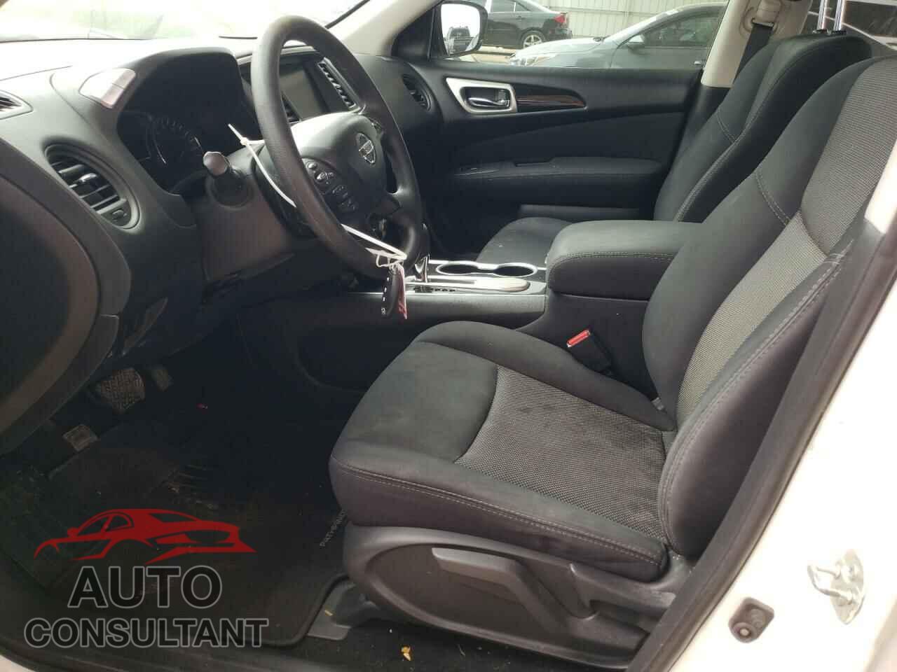 NISSAN PATHFINDER 2017 - 5N1DR2MN4HC691127