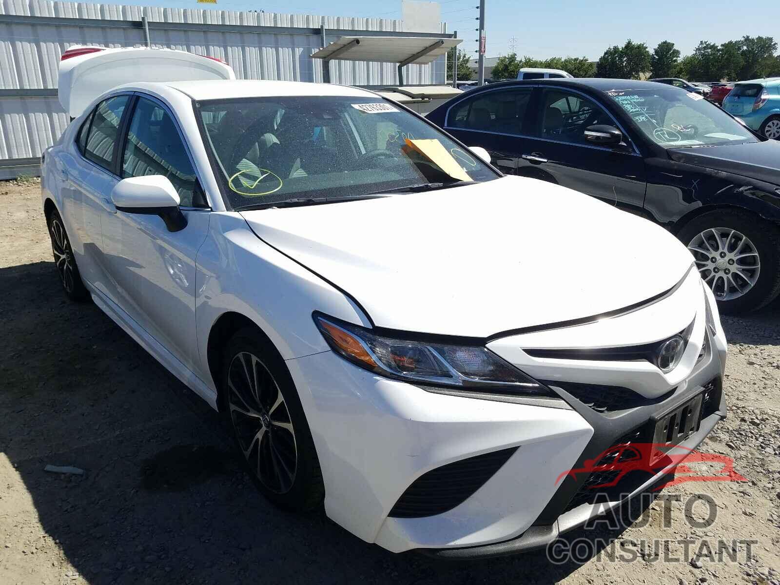 TOYOTA CAMRY 2019 - 4T1B11HK5KU209873