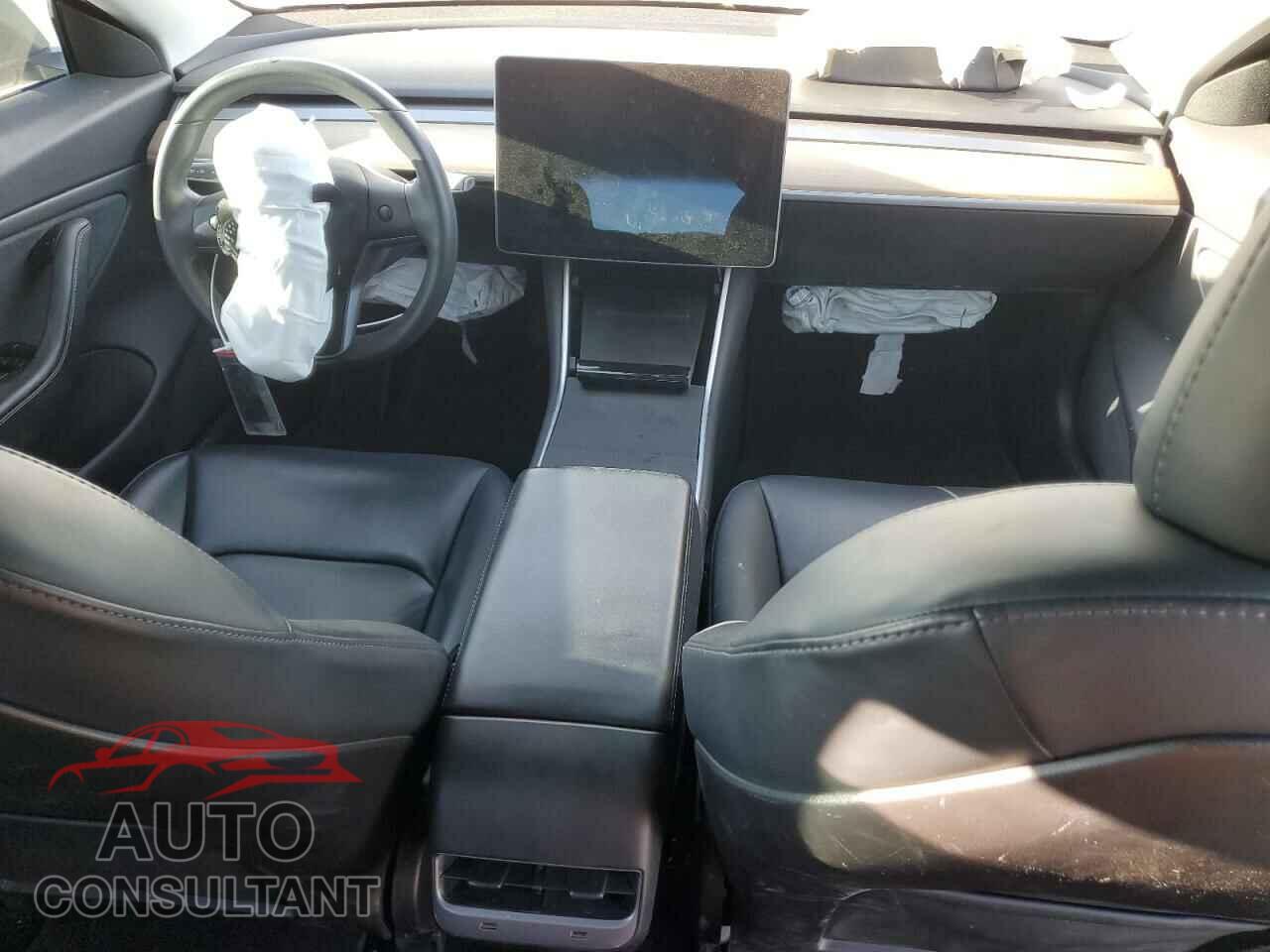 TESLA MODEL 3 2020 - 5YJ3E1EB2LF636567