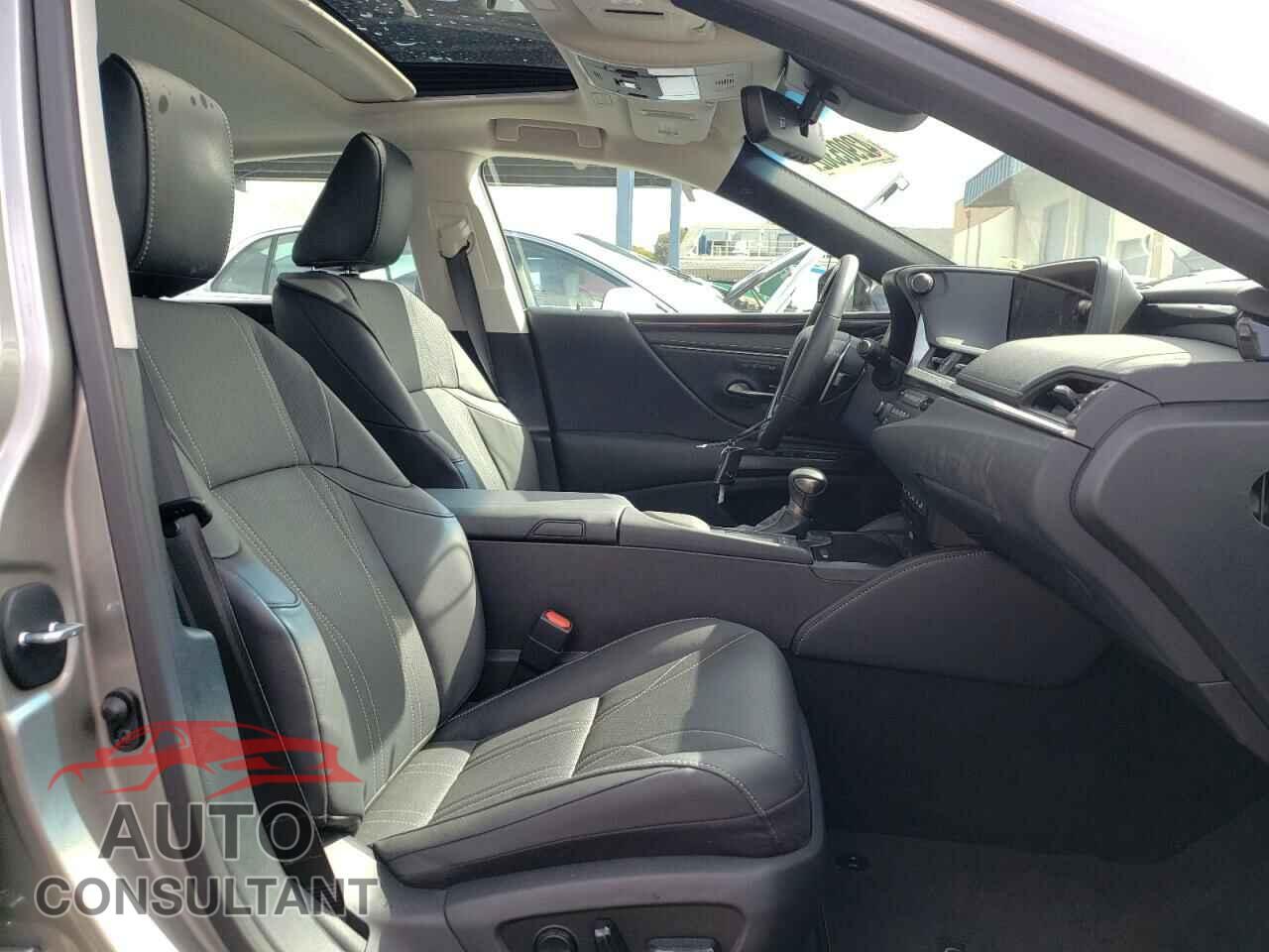 LEXUS ES300 2020 - 58AE21B14LU010849
