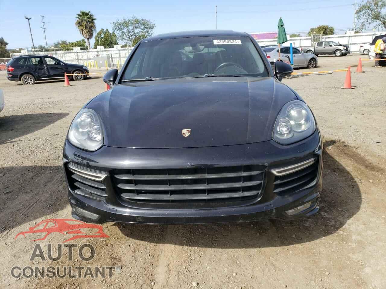 PORSCHE CAYENNE 2017 - WP1AD2A21HLA82866