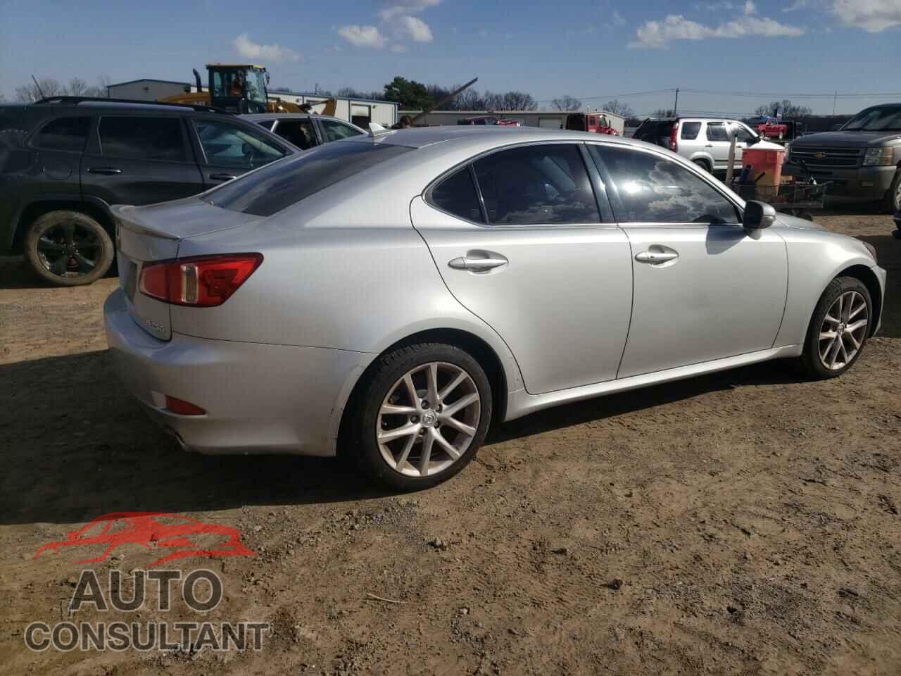 LEXUS IS 2011 - JTHCF5C27B5047035
