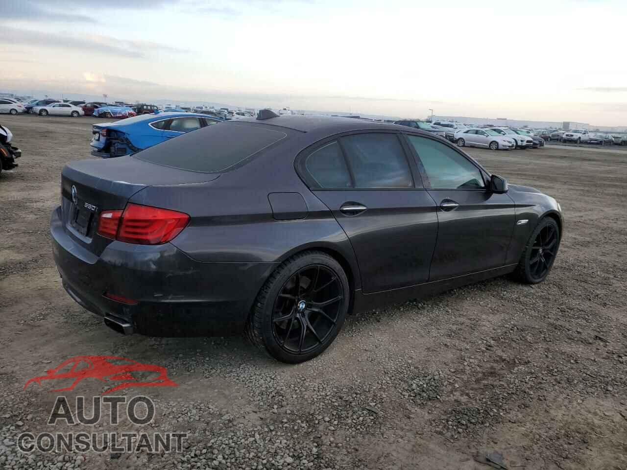 BMW 5 SERIES 2011 - WBAFR9C53BC618200
