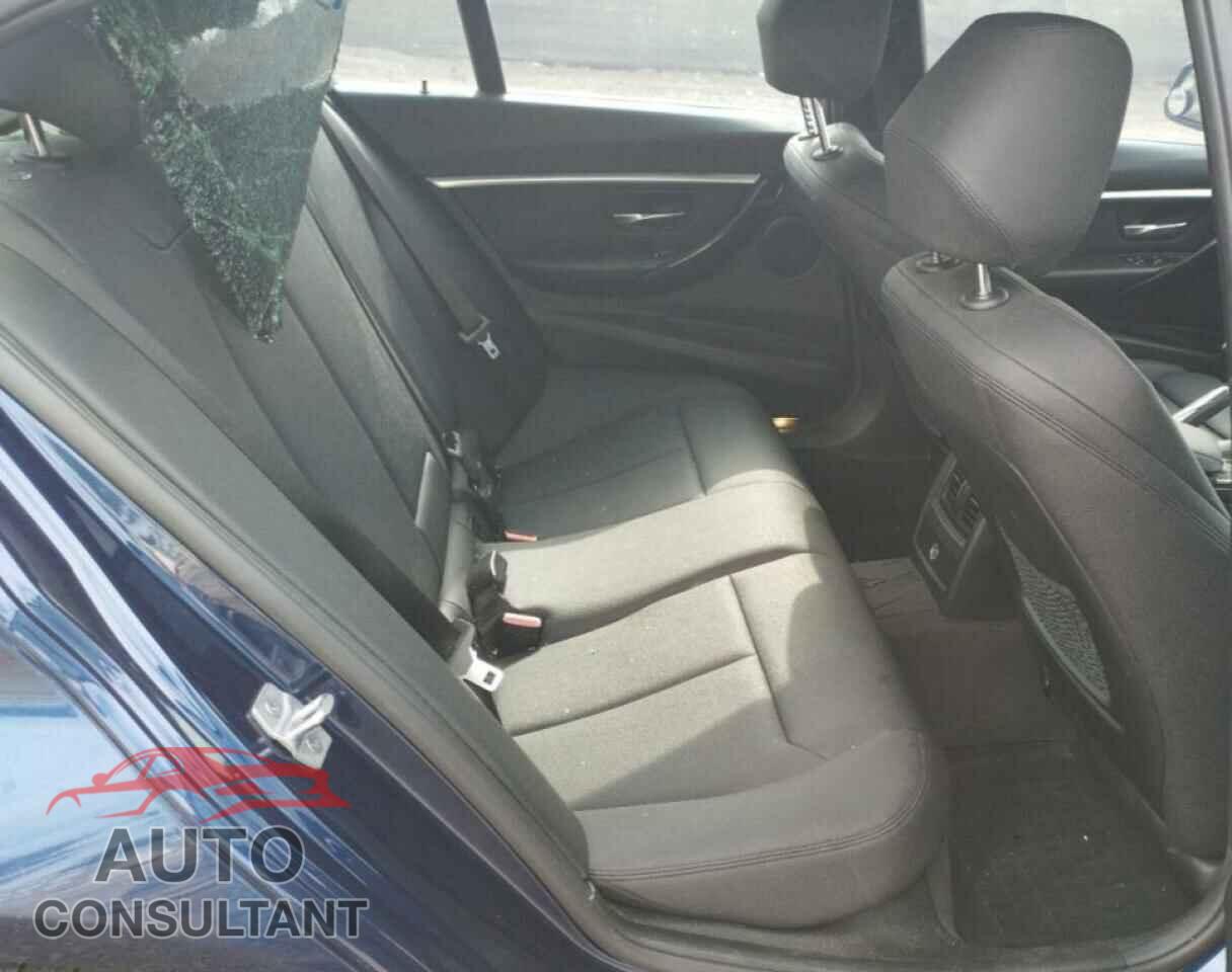 BMW 3 SERIES 2018 - WBA8B9G52JNU98657