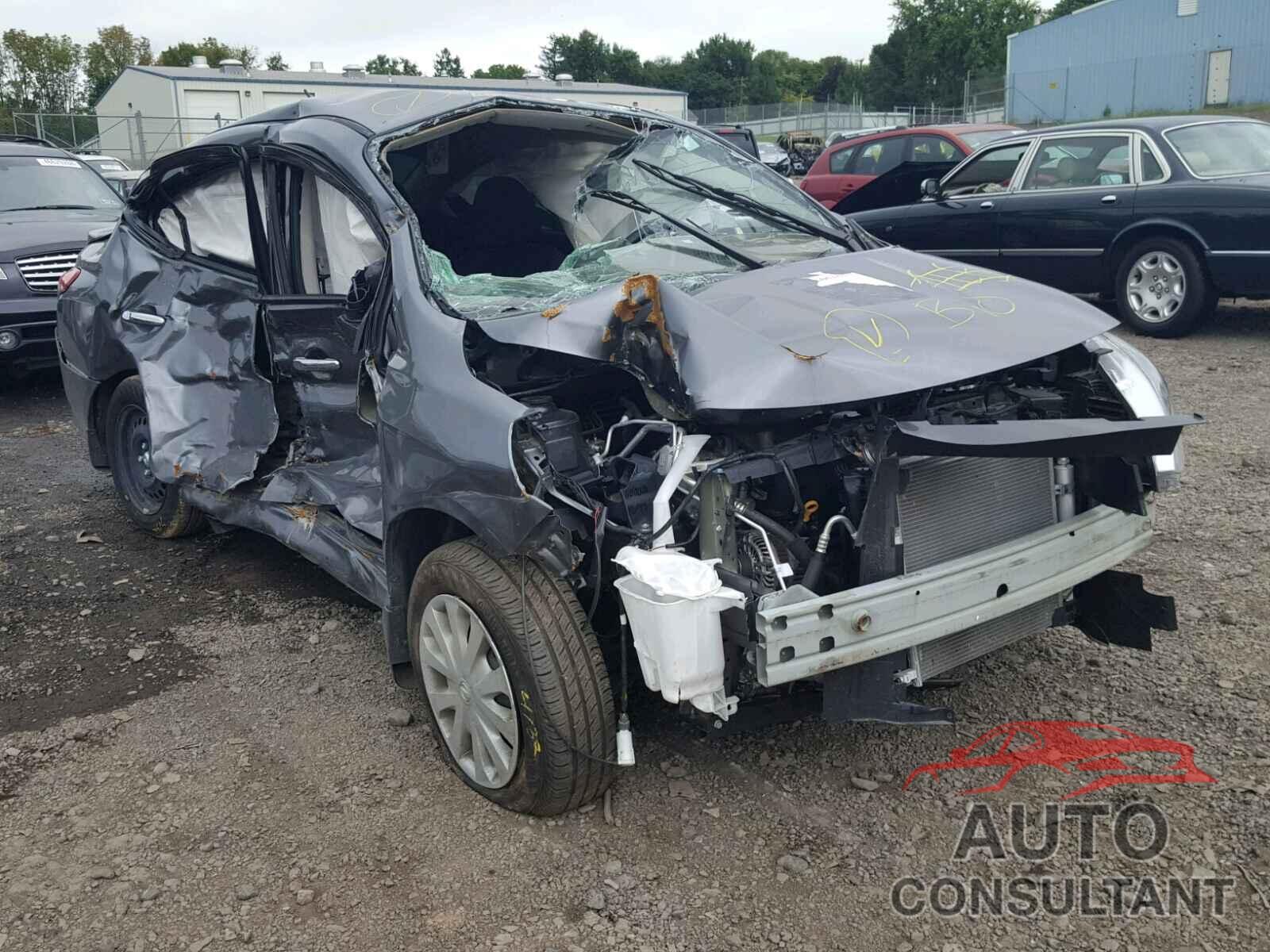 NISSAN VERSA 2018 - 3N1CN7AP1JL821294