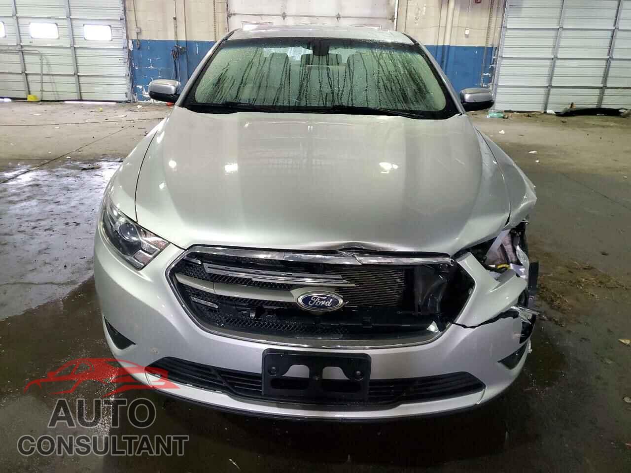 FORD TAURUS 2015 - 1FAHP2H84FG150512