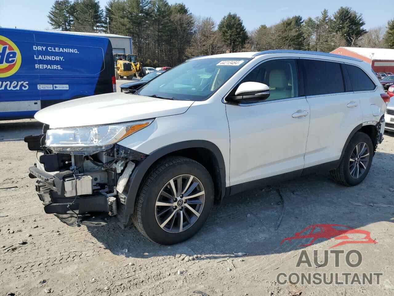 TOYOTA HIGHLANDER 2019 - 5TDJZRFH3KS575964