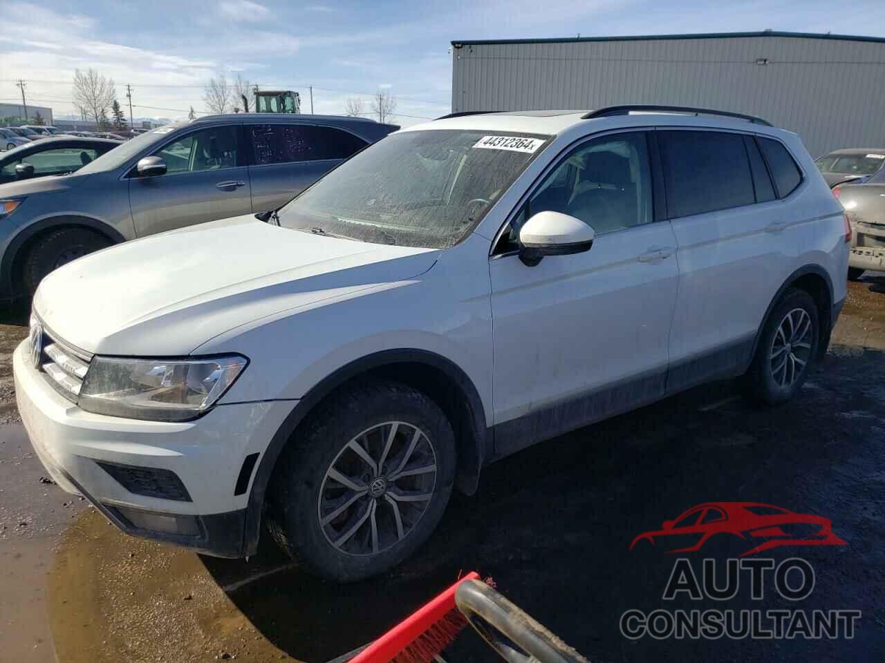 VOLKSWAGEN TIGUAN 2018 - 3VV2B7AX2JM114931