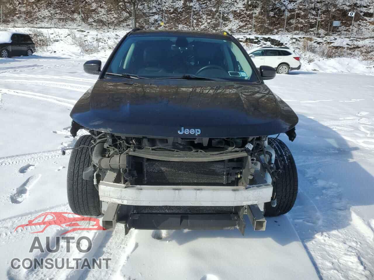 JEEP COMPASS 2018 - 3C4NJDBB5JT373371