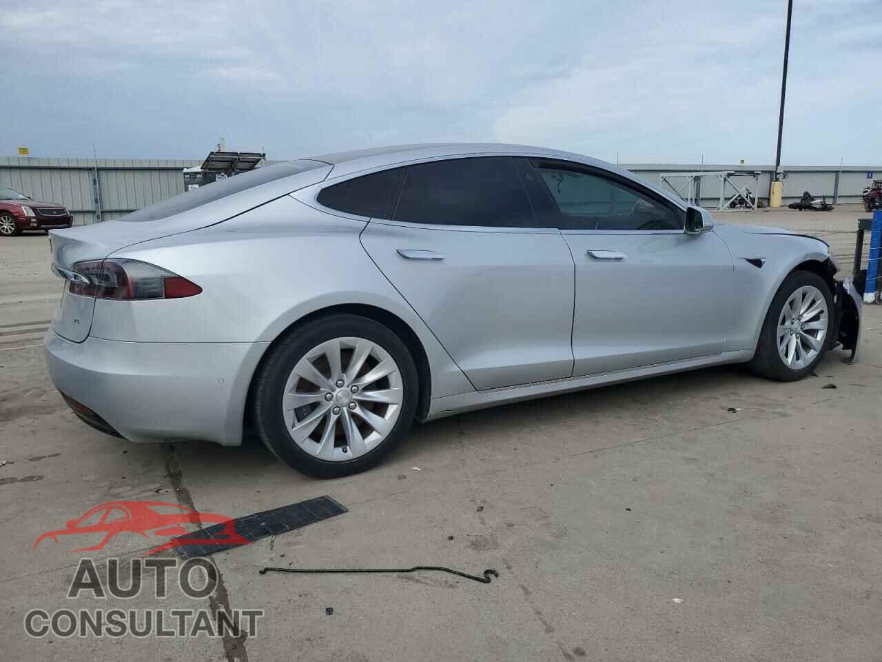TESLA MODEL S 2017 - 5YJSA1E15HF183924