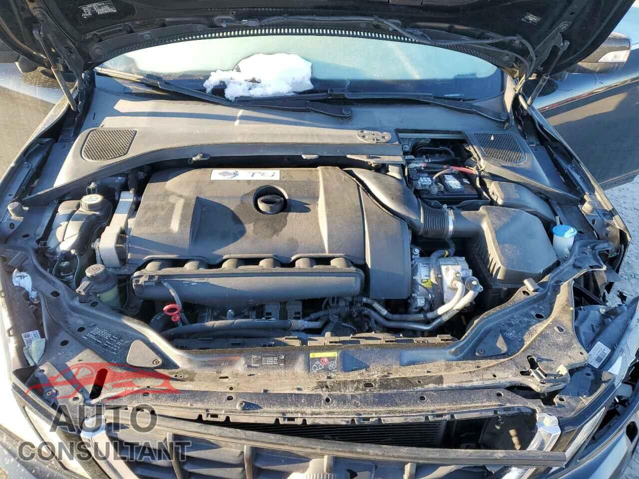 VOLVO XC60 2012 - YV4902DZ5C2303857