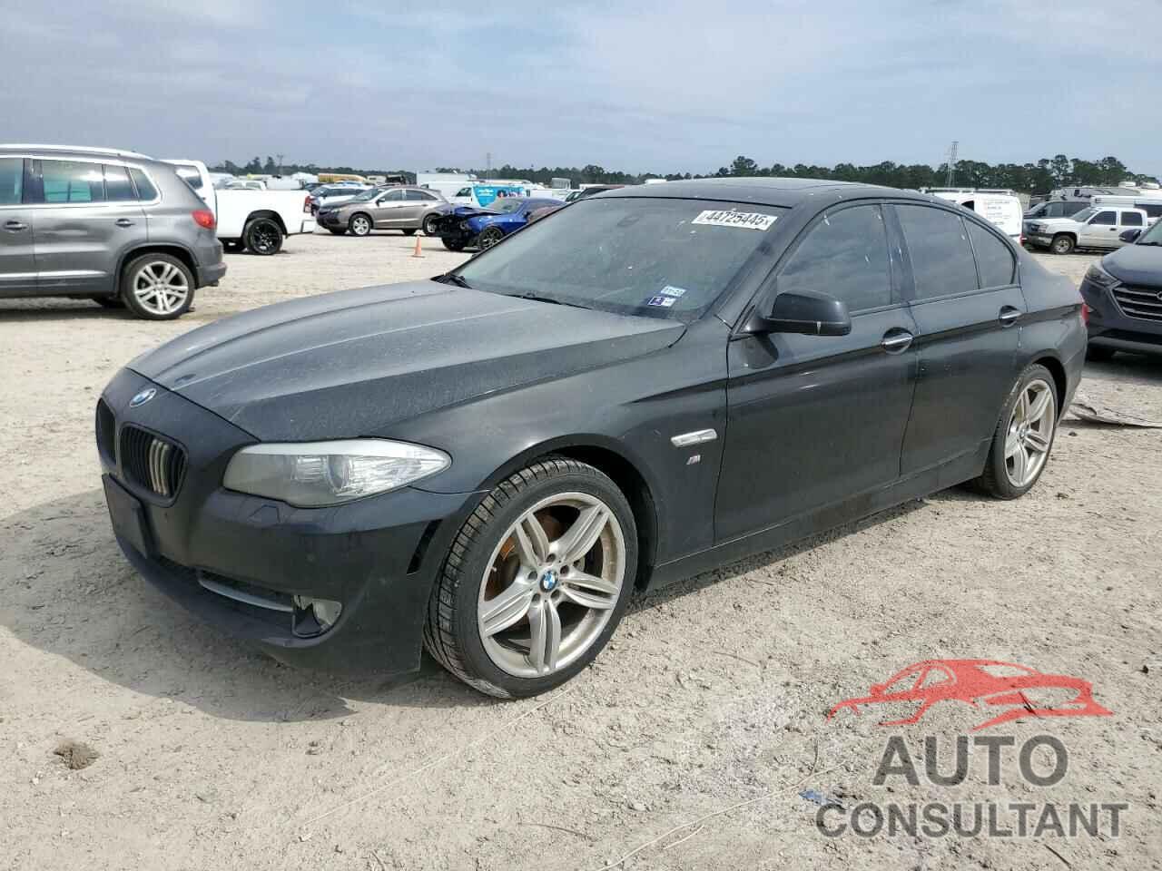BMW 5 SERIES 2011 - WBAFR1C56BC749333