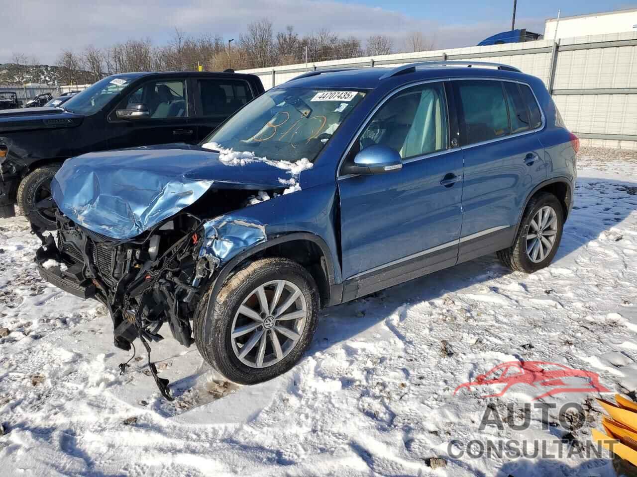 VOLKSWAGEN TIGUAN 2017 - WVGSV7AX7HK010227