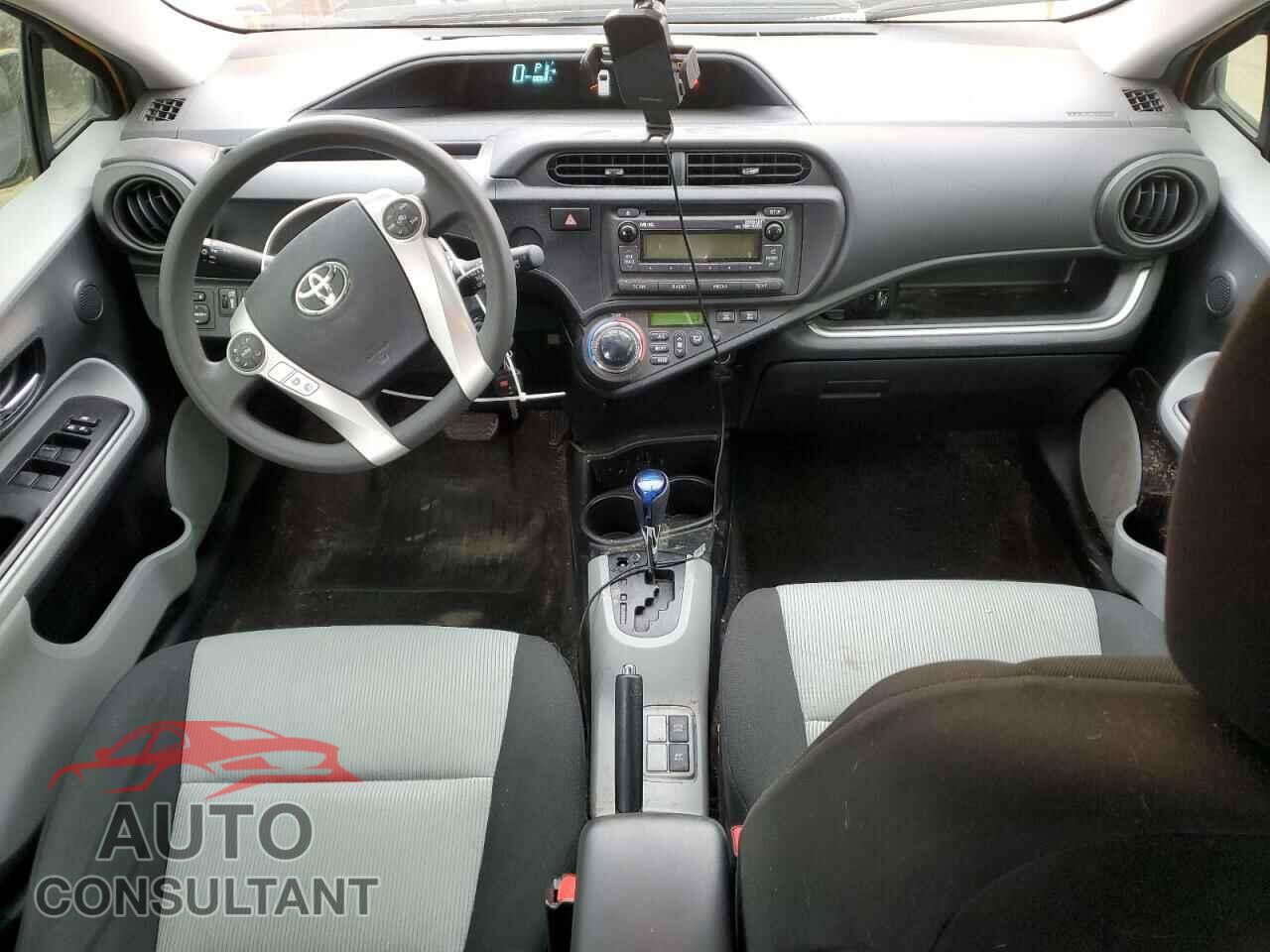 TOYOTA PRIUS 2014 - JTDKDTB34E1075887