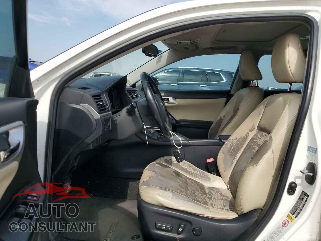 LEXUS CT 200 2012 - JTHKD5BHXC2057097