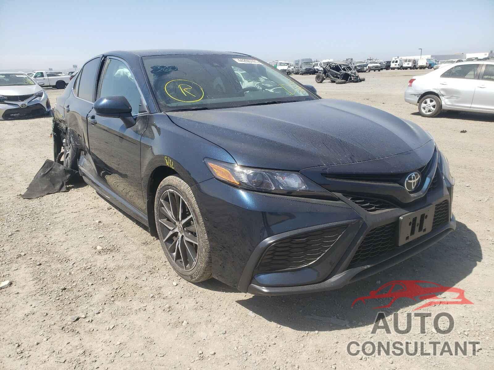 TOYOTA CAMRY 2021 - 4T1G11AK6MU534924