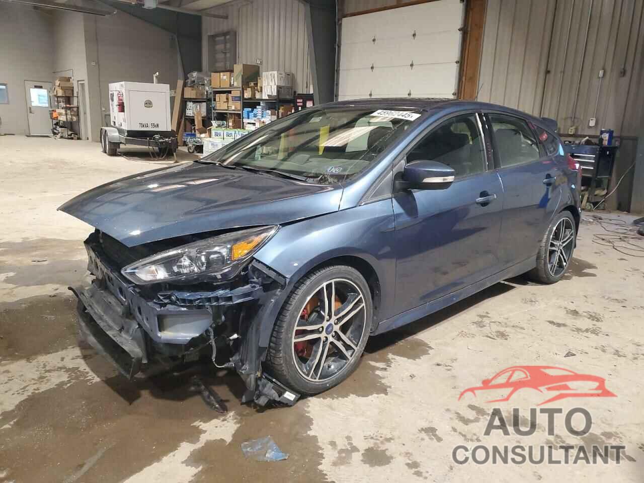 FORD FOCUS 2018 - 1FADP3L97JL276559
