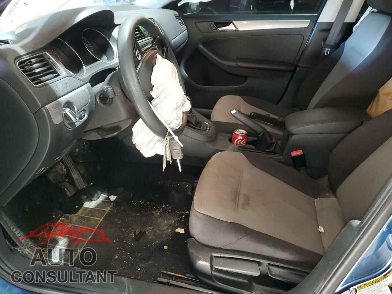 VOLKSWAGEN JETTA 2017 - 3VW2B7AJ1HM326513