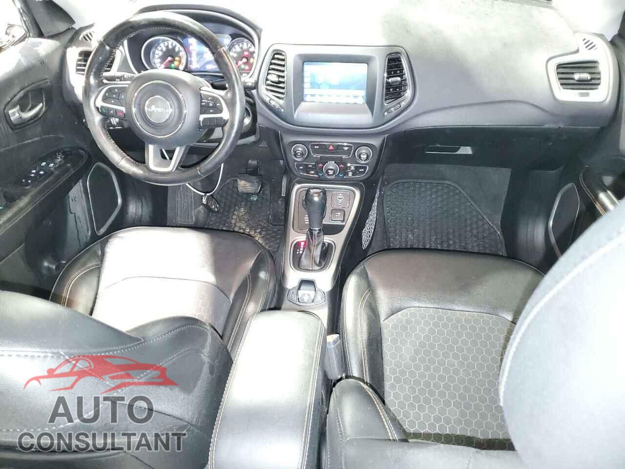 JEEP COMPASS 2020 - 3C4NJDBB8LT112206
