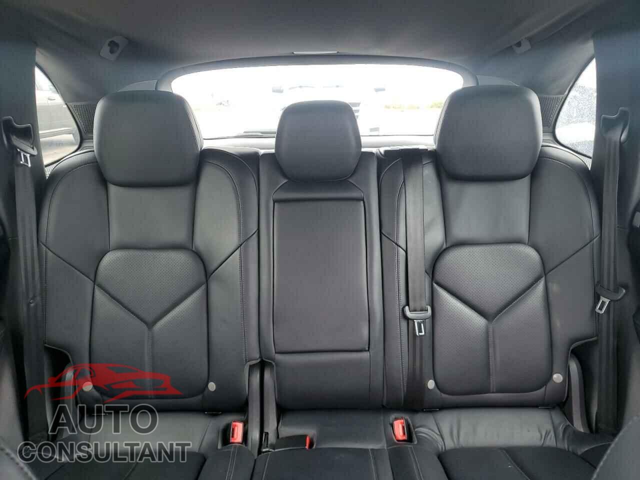 PORSCHE CAYENNE 2014 - WP1AA2A21ELA96609