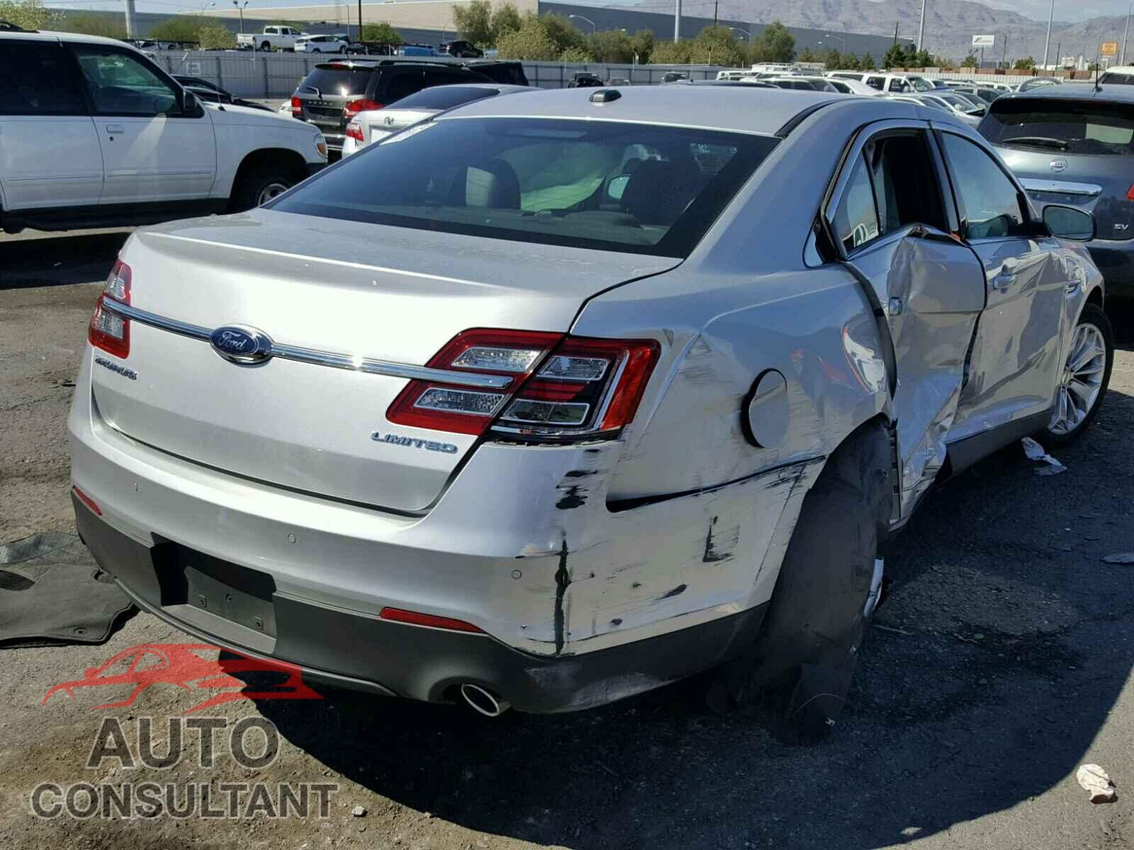 FORD TAURUS 2018 - 1FAHP2F84JG109695