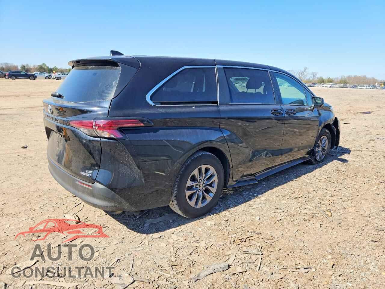 TOYOTA SIENNA 2021 - 5TDKSKFC4MS013238