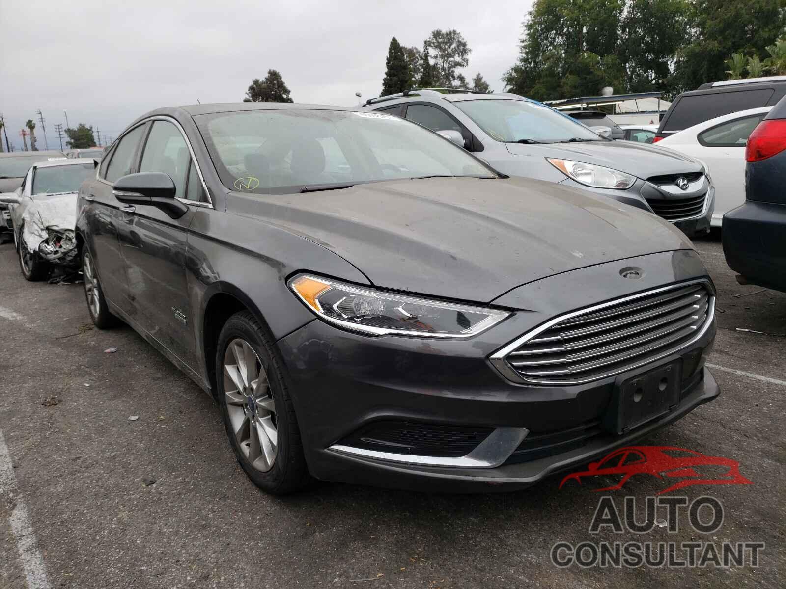 FORD FUSION 2018 - 3FA6P0PU4JR178435
