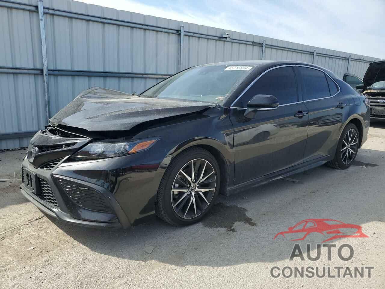 TOYOTA CAMRY 2023 - 4T1G11AK0PU145197
