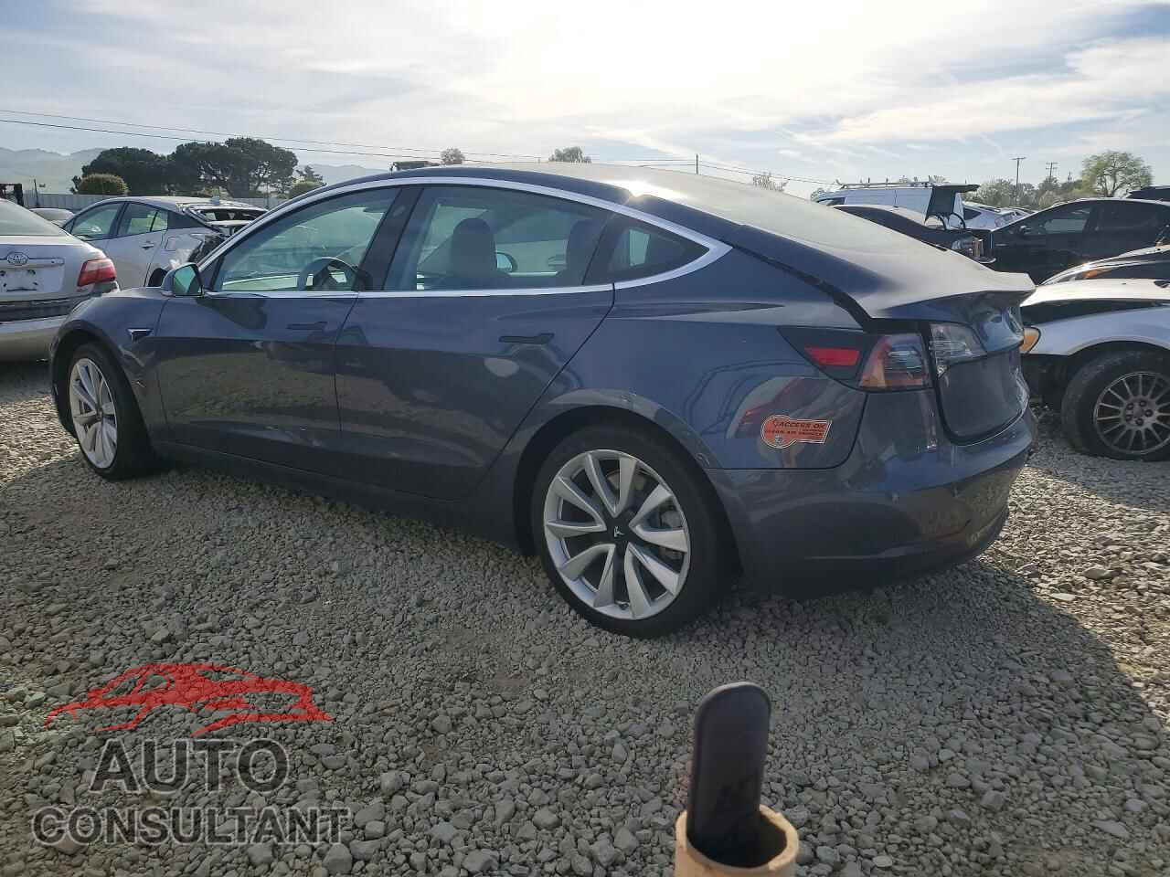 TESLA MODEL 3 2020 - 5YJ3E1EBXLF620214