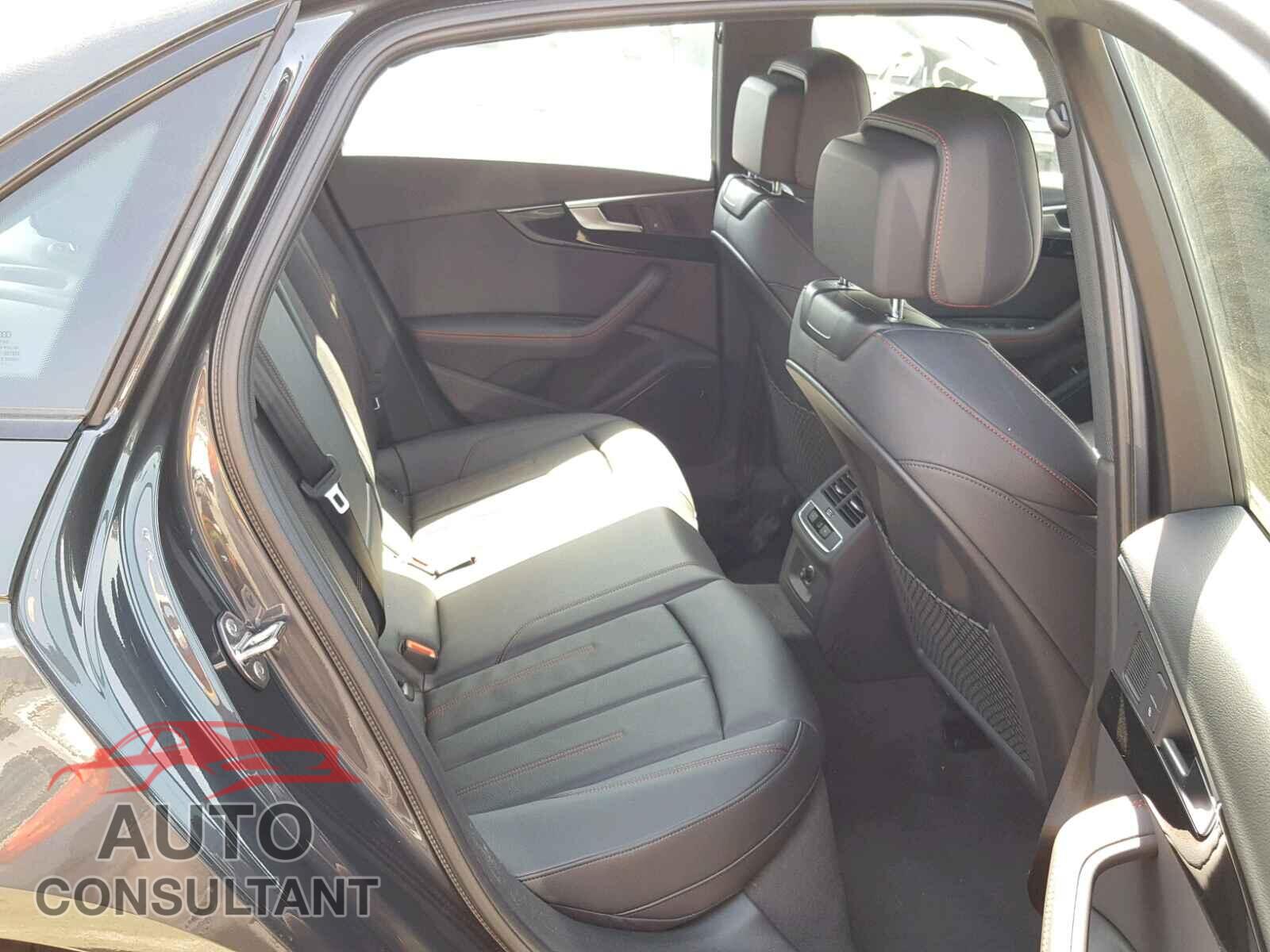 AUDI A4 2018 - WAUPNAF47JA139731