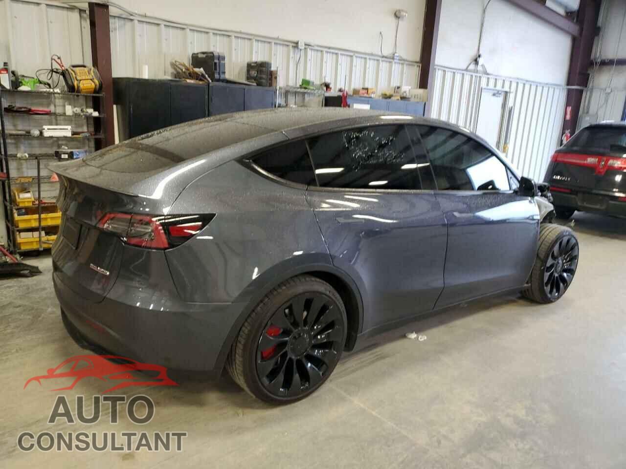TESLA MODEL Y 2023 - 7SAYGDEF6PF744686