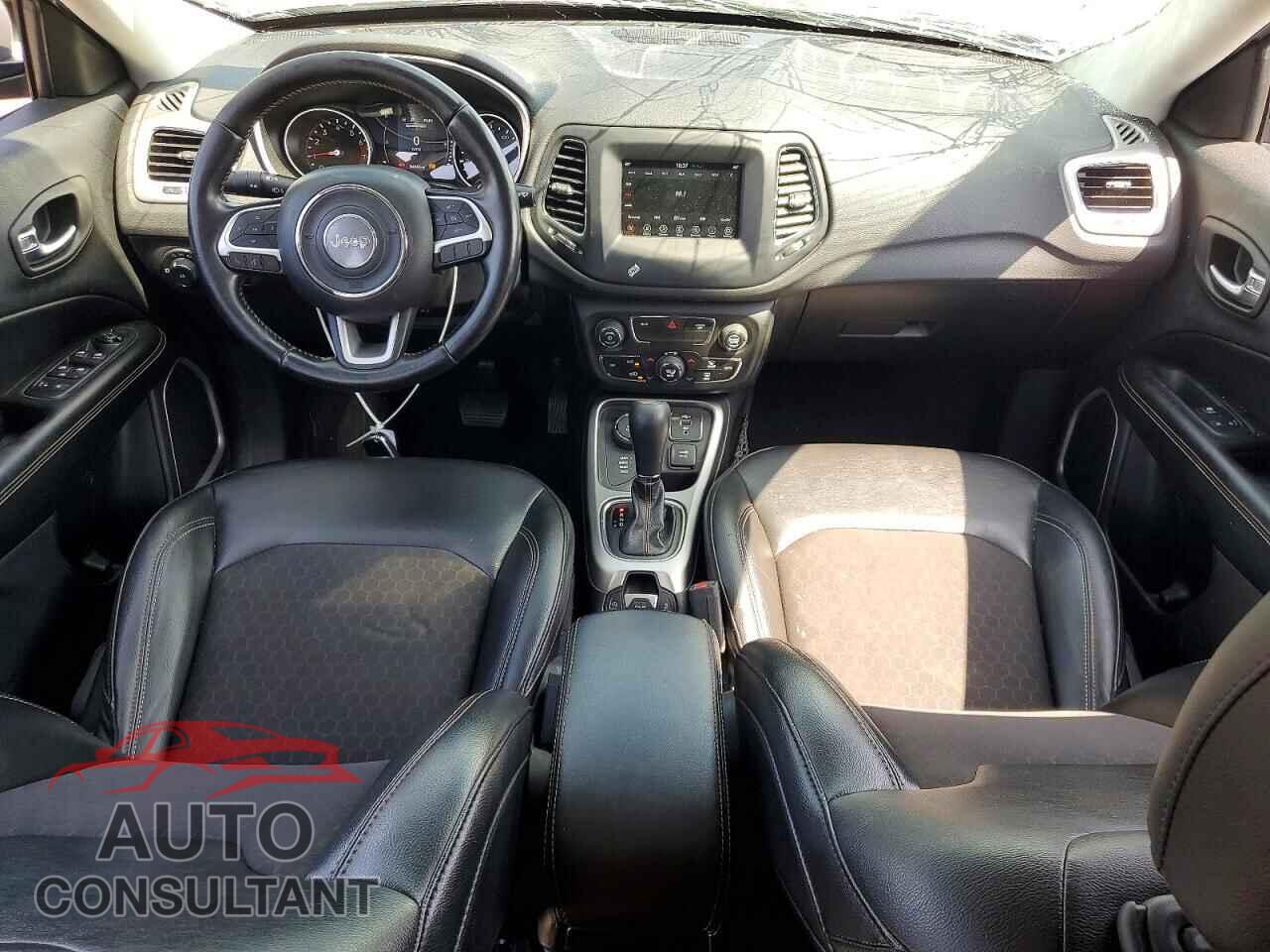 JEEP COMPASS 2020 - 3C4NJDBB8LT155167