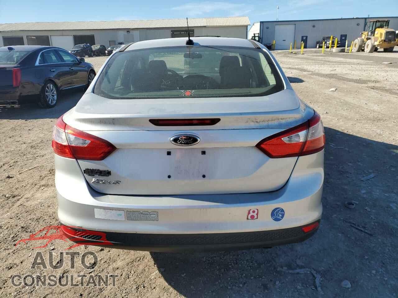 FORD FOCUS 2012 - 1FAHP3E24CL174558