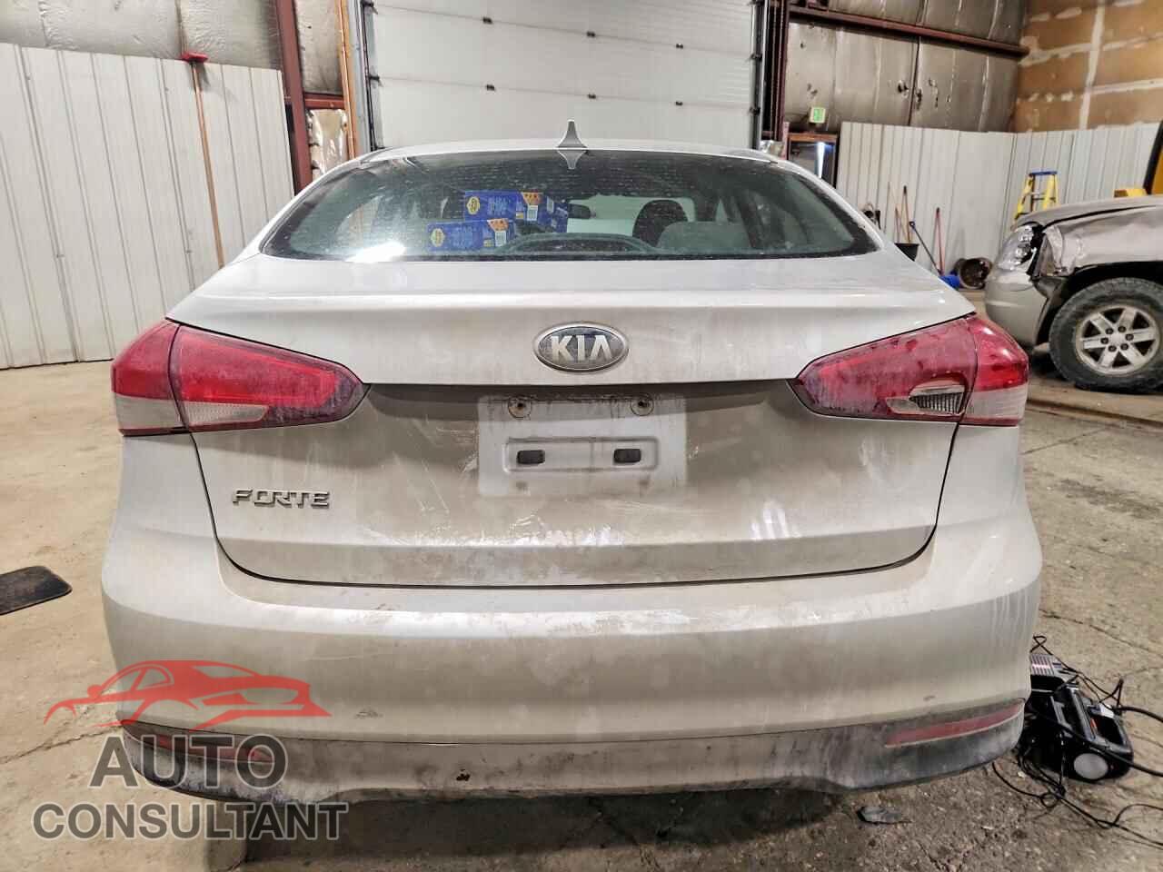 KIA FORTE 2017 - 3KPFK4A70HE058121